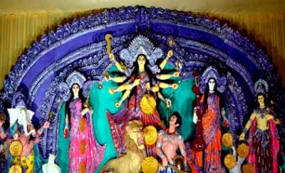 Durga Puja celebrations start with Mahashashti